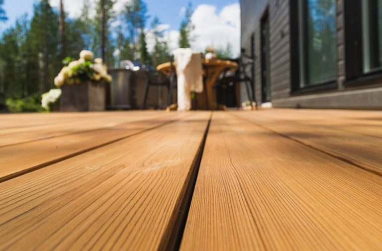 Укладка досок из лиственницы, террасной доски и планкена своими руками