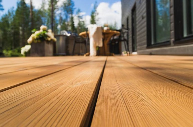 Укладка досок из лиственницы, террасной доски и планкена своими руками